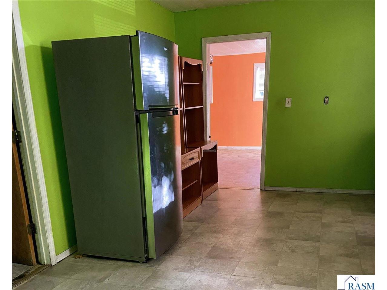 325 N 3rd Street Butterfield MN 56120 7039006 image10