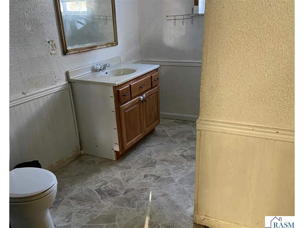 325 N 3rd Street Butterfield MN 56120 7039006 image12