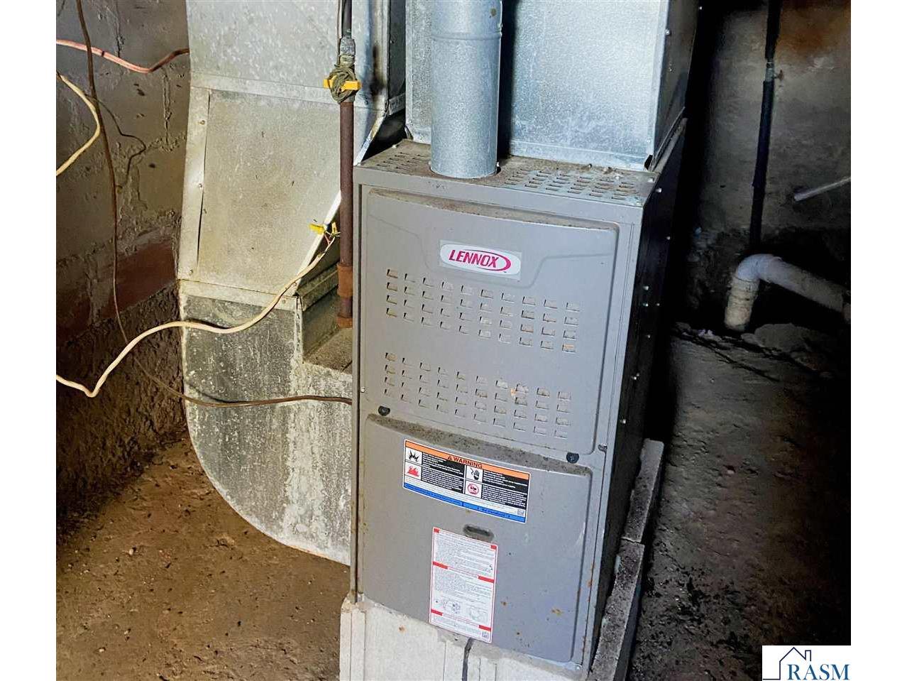 325 N 3rd Street Butterfield MN 56120 7039006 image19