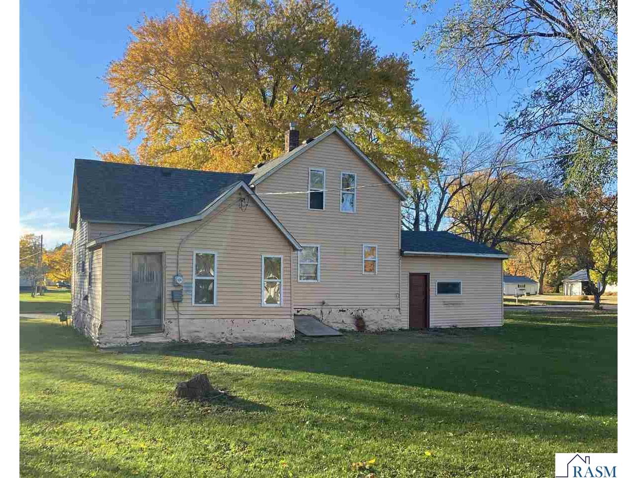 325 N 3rd Street Butterfield MN 56120 7039006 image4