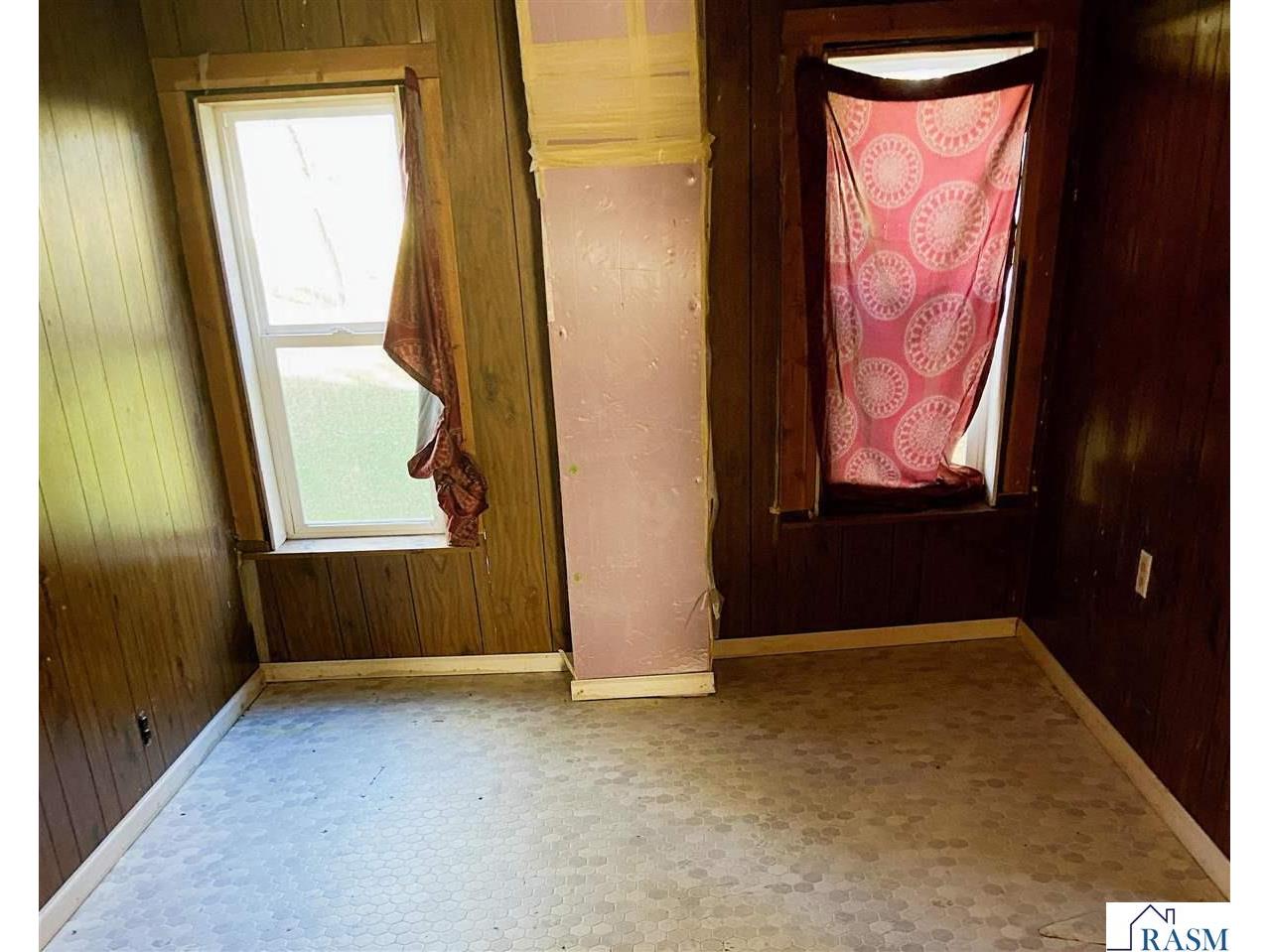 325 N 3rd Street Butterfield MN 56120 7039006 image9