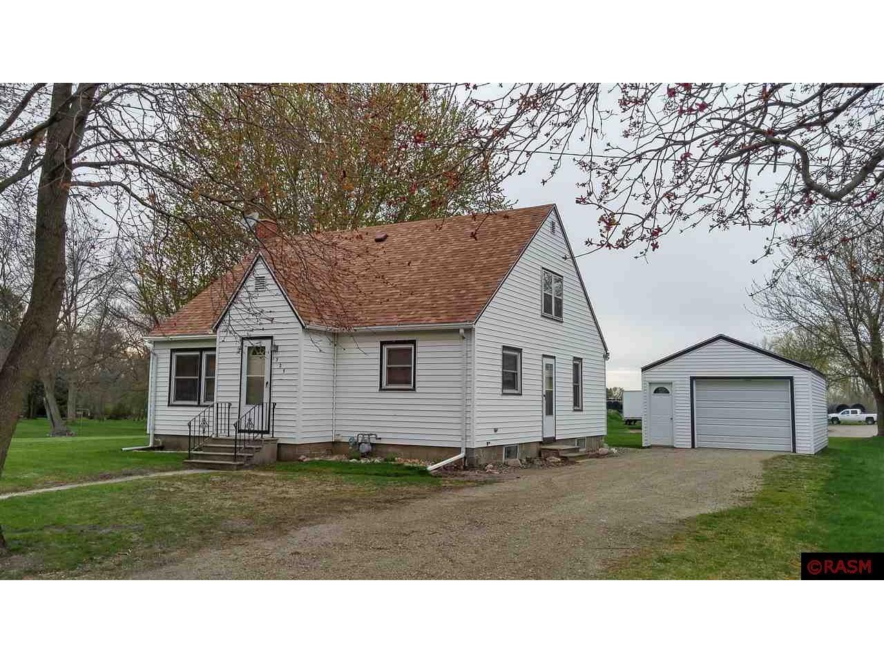 325 SE 2nd Street, New Richland, MN, 56072 MLS 7014345 Edina Realty