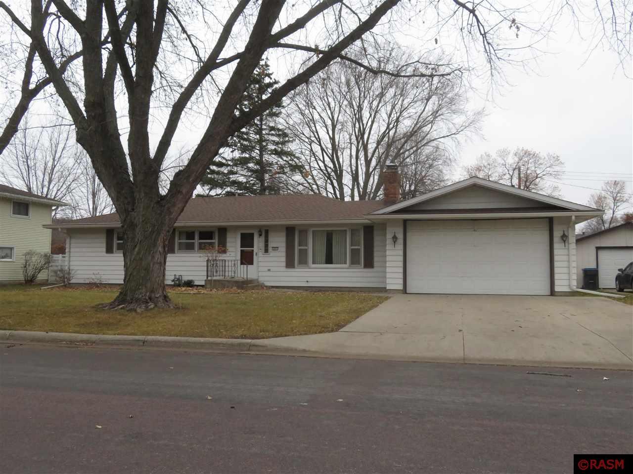 327 Floral Avenue, Mankato, MN, 56001 MLS 7031337 Edina Realty