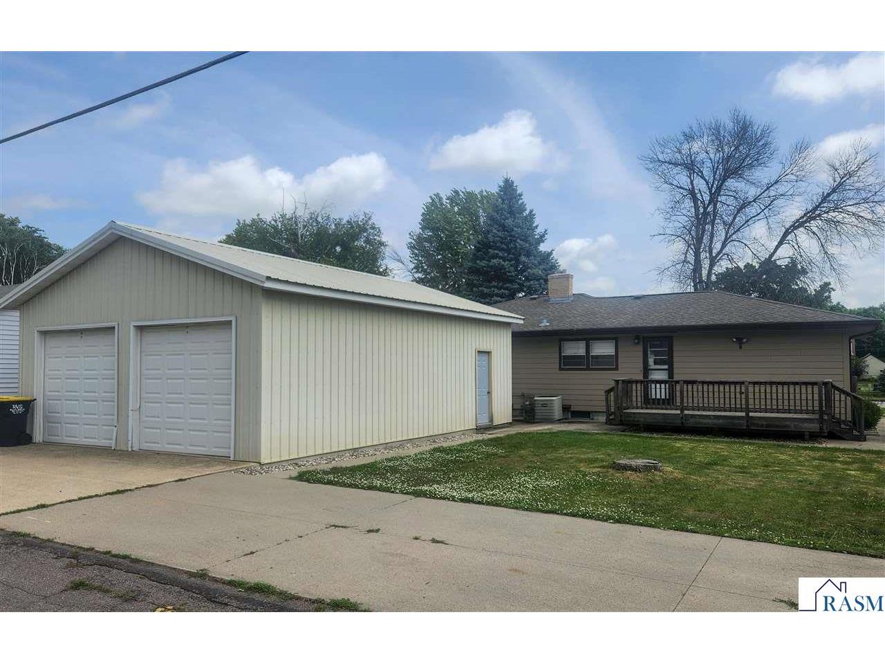 327 Linden Street New Ulm MN 56073 267040756 image2