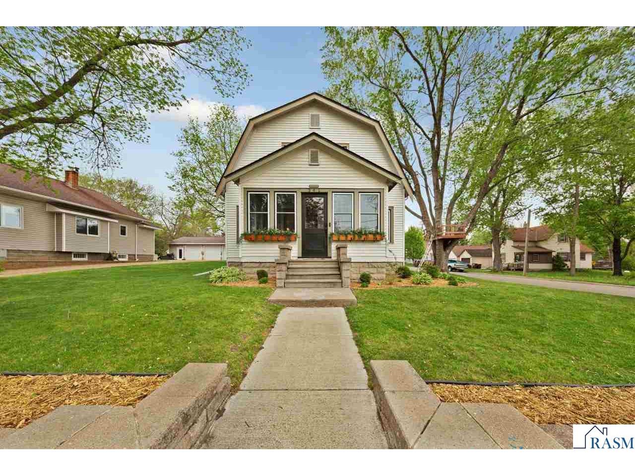 341 E Prince Lake Crystal MN 56055 7040308 image1
