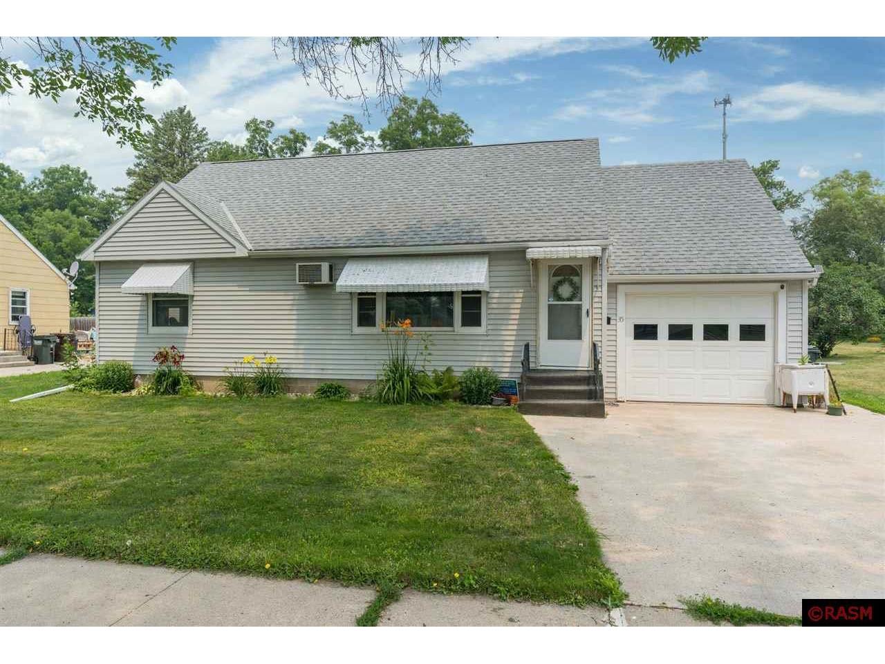 35 S Seventh Avenue Saint James MN 56081 7032931 image1