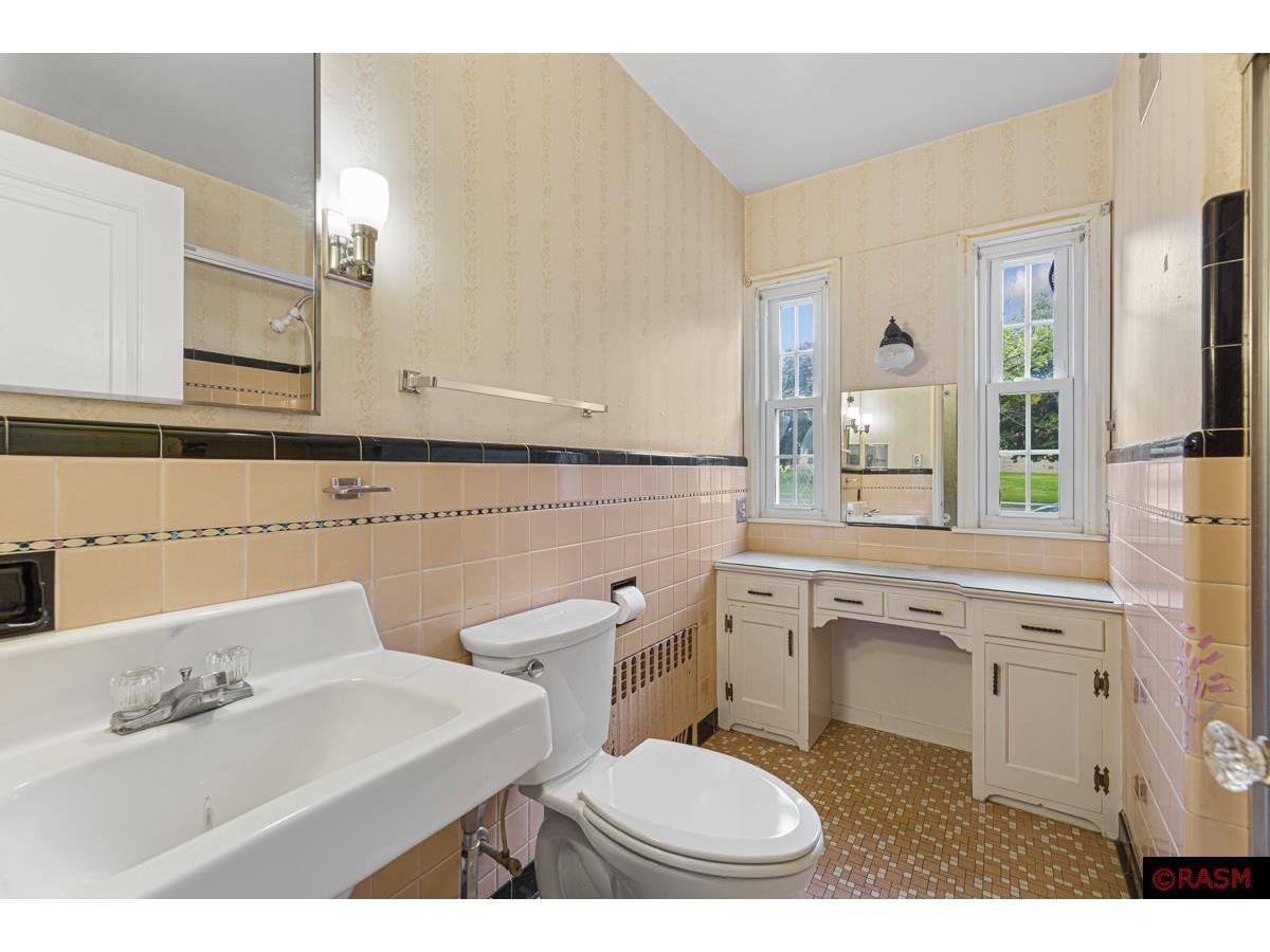 358 4th Street Gaylord MN 55334 7038407 image21