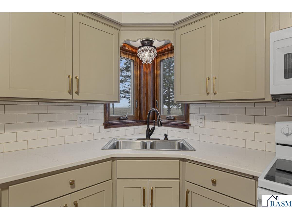 36530 251st Avenue Le Center MN 56057 7038220 image8