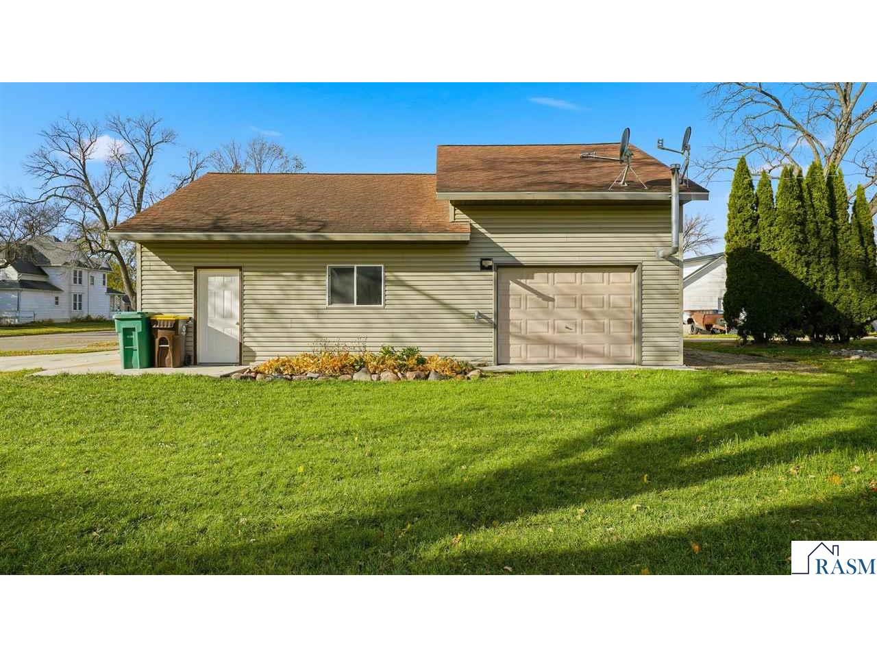 37 SE 5th Street Wells MN 56097 7039038 image19