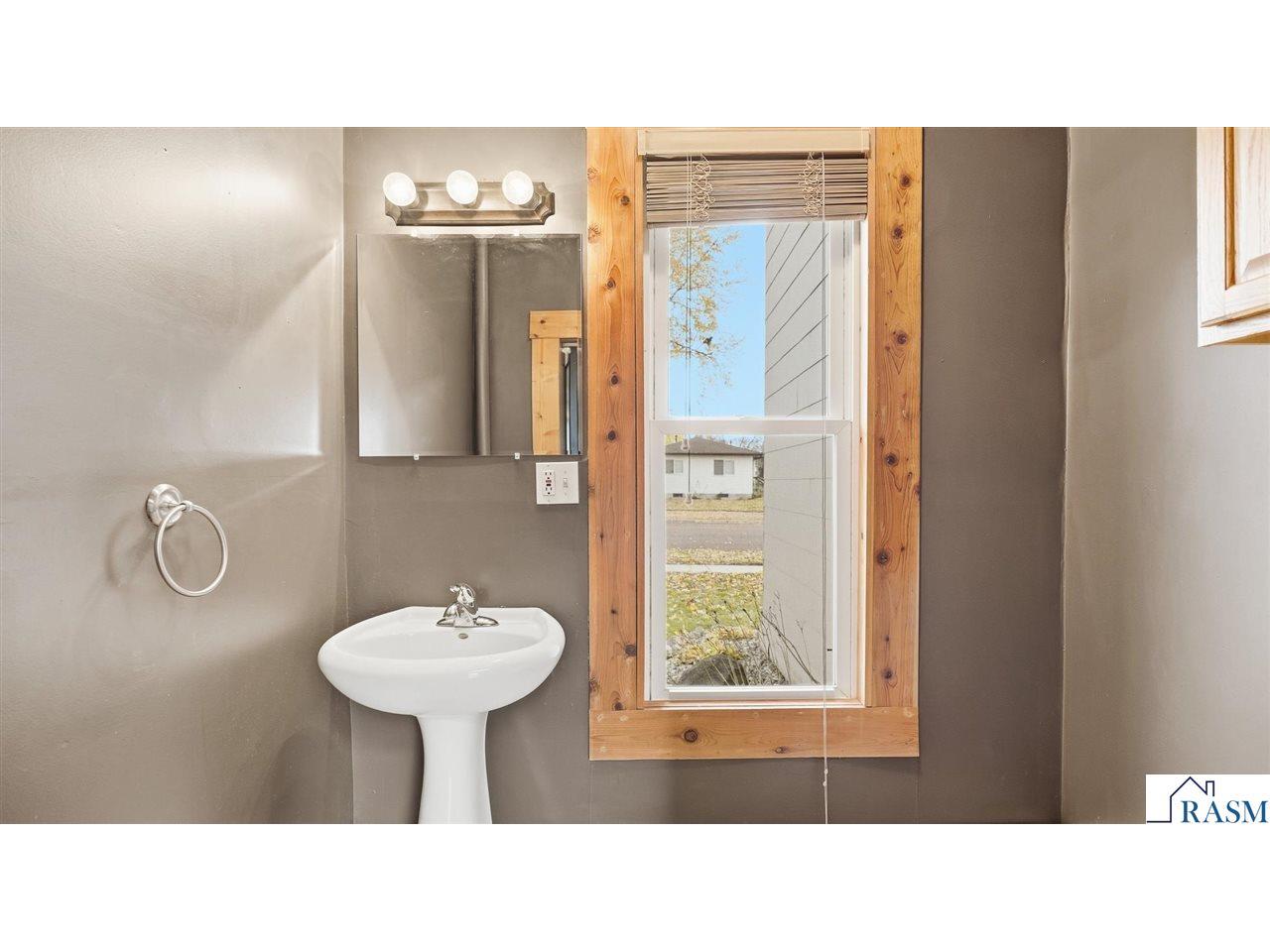 37 SE 5th Street Wells MN 56097 7039038 image4