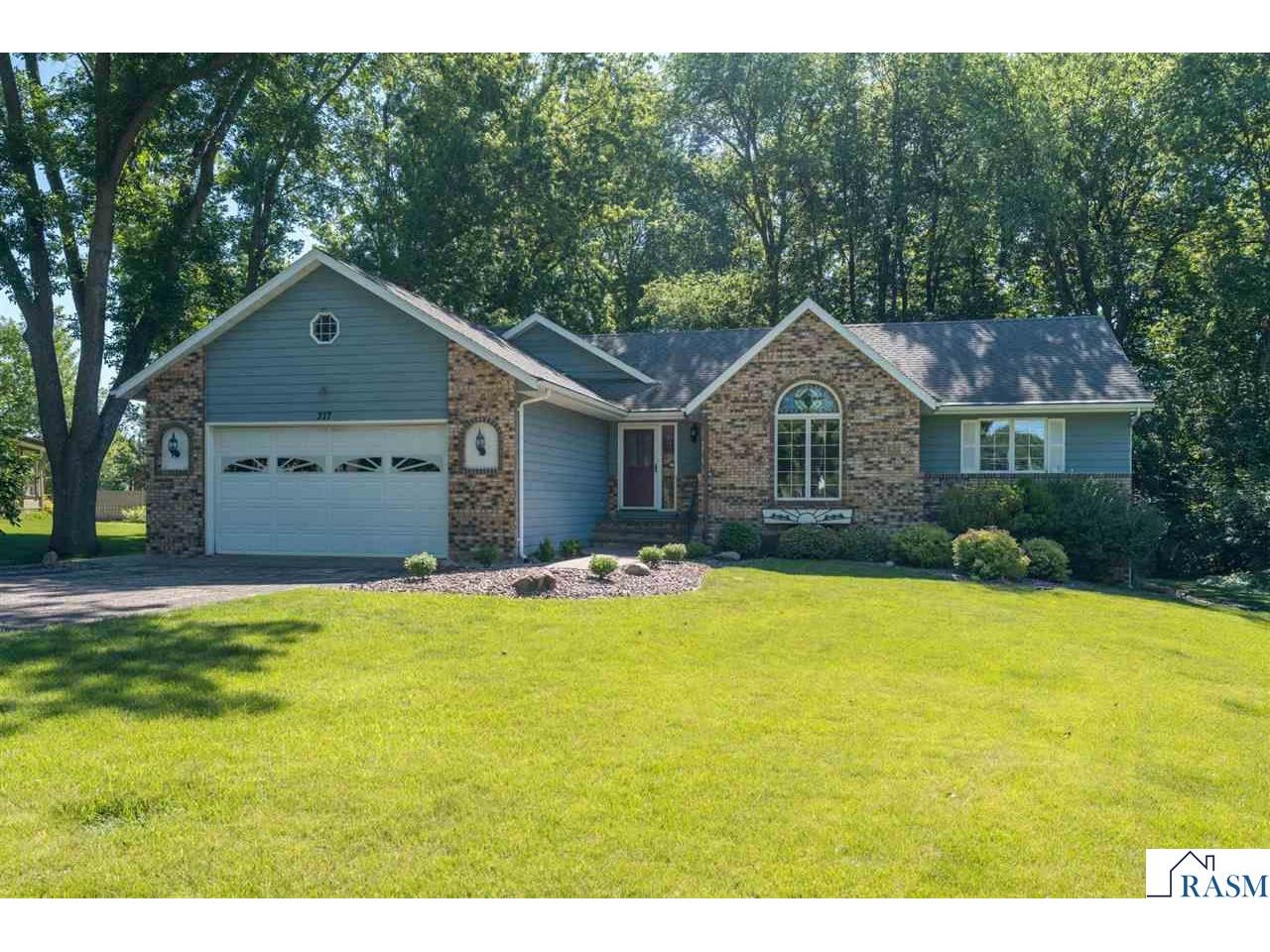 377 Carol Court North Mankato MN 56003 267040652 image1