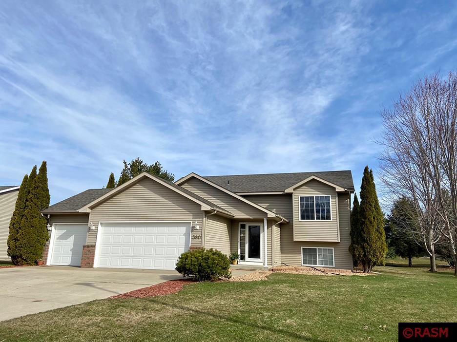 380 E Woodridge Drive, Le Center, MN 56057 MLS 7026551 Edina Realty