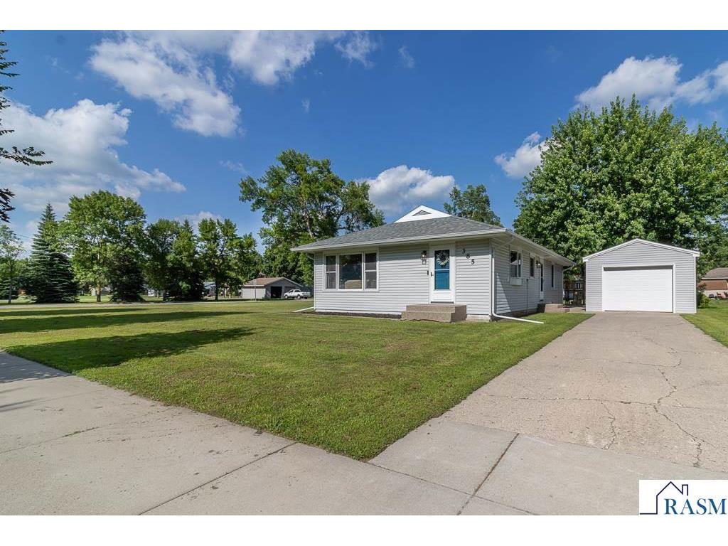 385 N Lexington Avenue Le Center MN 56057 7038022 image1