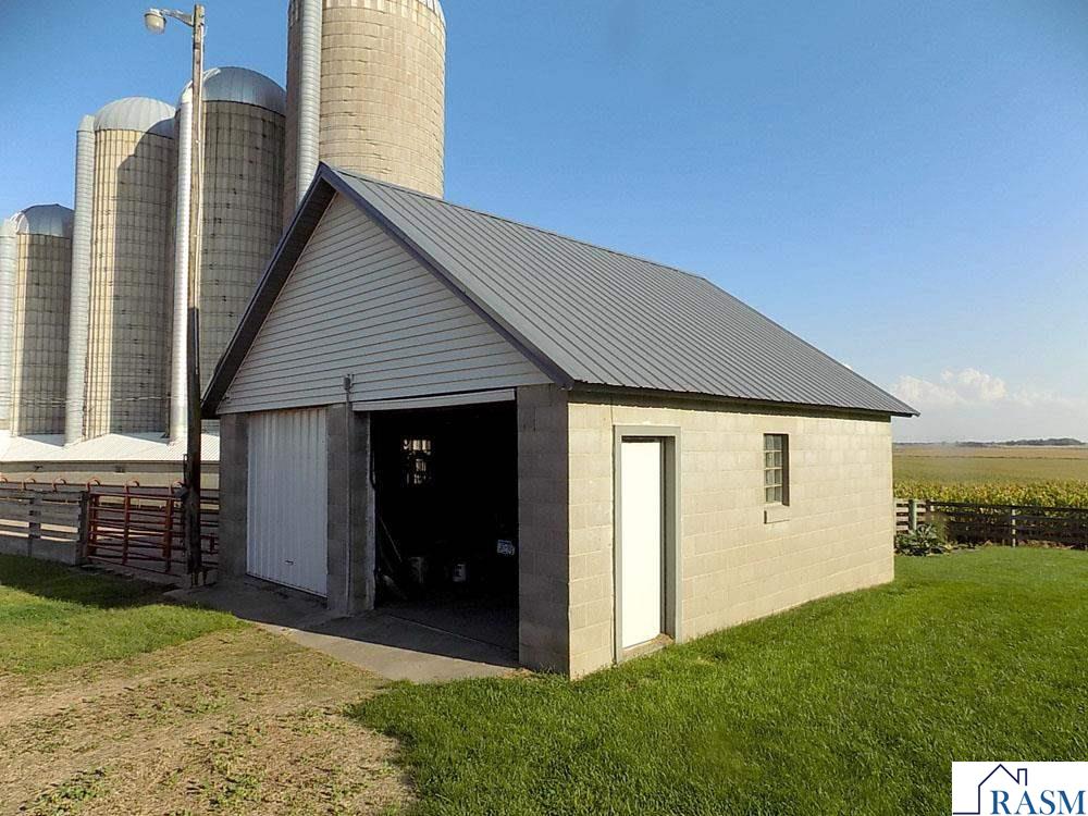 39243 561st Ave New Ulm MN 56073 7038703 image14