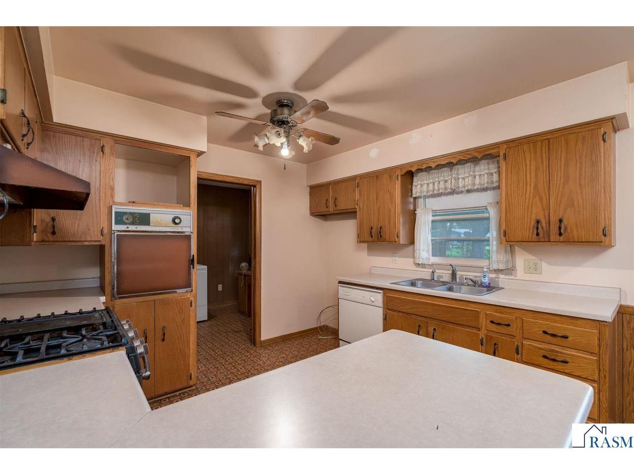 395 W Minnesota Street Le Center MN 56057 267040466 image11