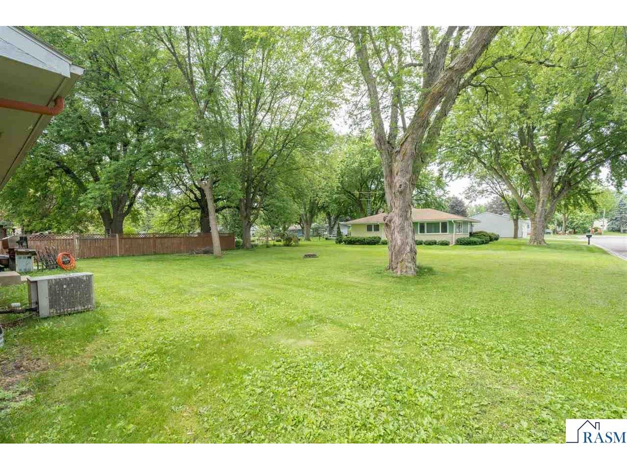 395 W Minnesota Street Le Center MN 56057 267040466 image31