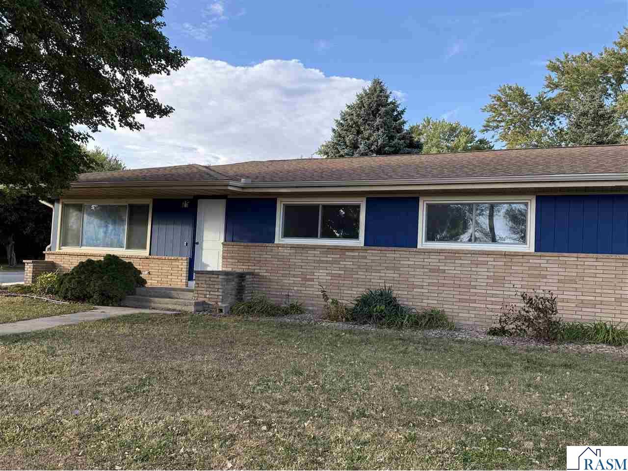 400 E North Street Waldorf MN 56091 7038940 image2