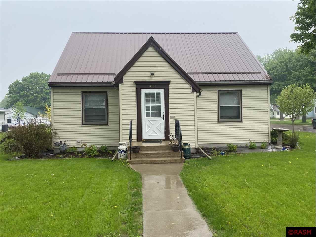 400 N Eighth Avenue Saint James MN 56081 7032369 image1