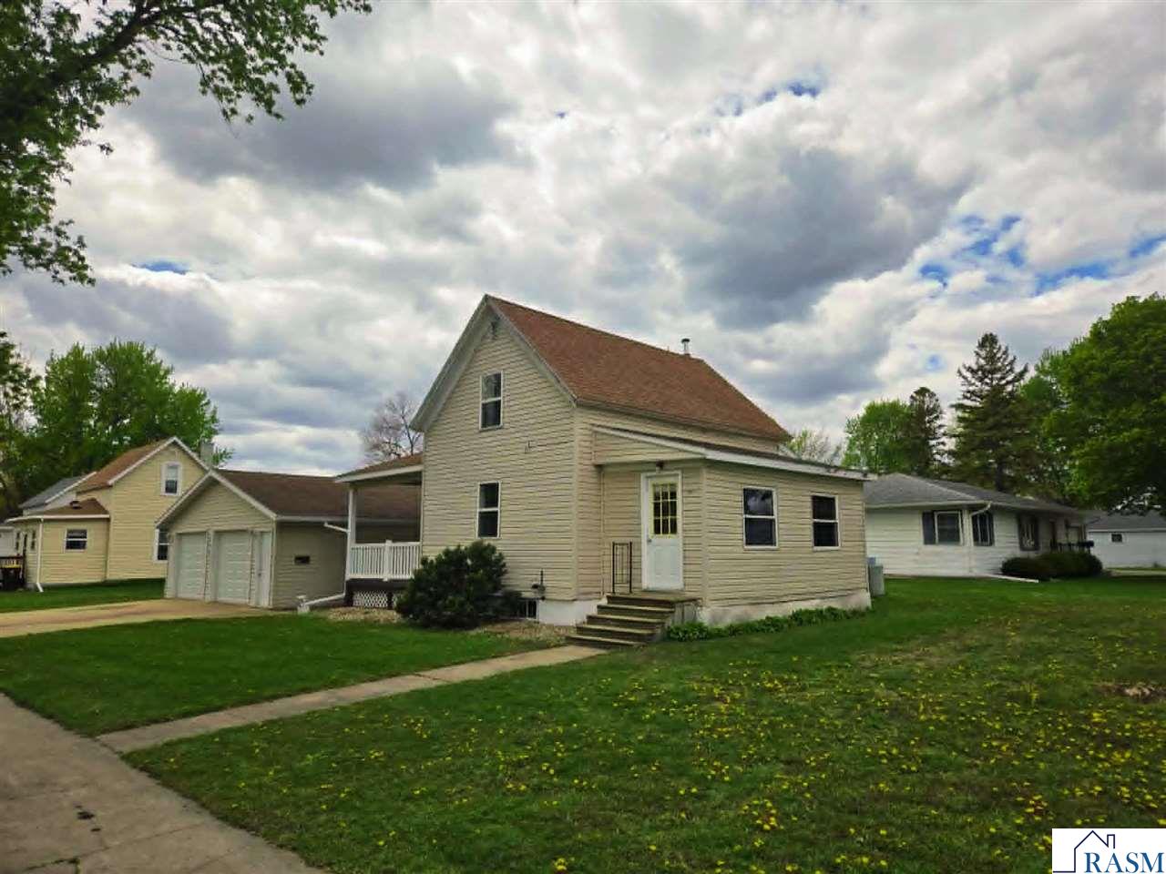 400 SE 2nd Avenue Wells MN 56097 7040201 image1
