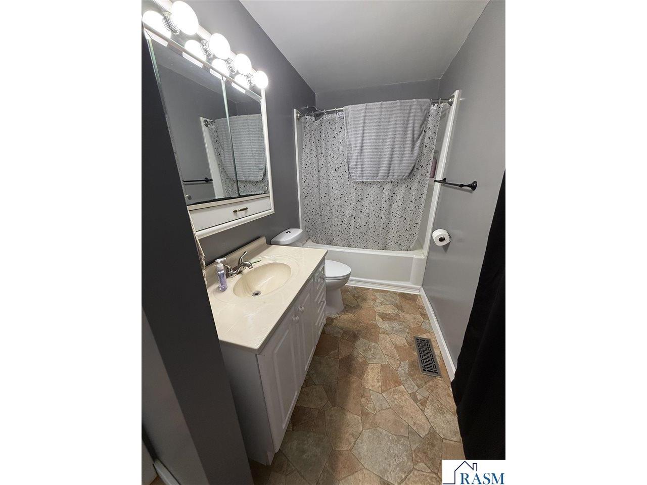 400 SW Walnut Street Sleepy Eye MN 56085 267040792 image13