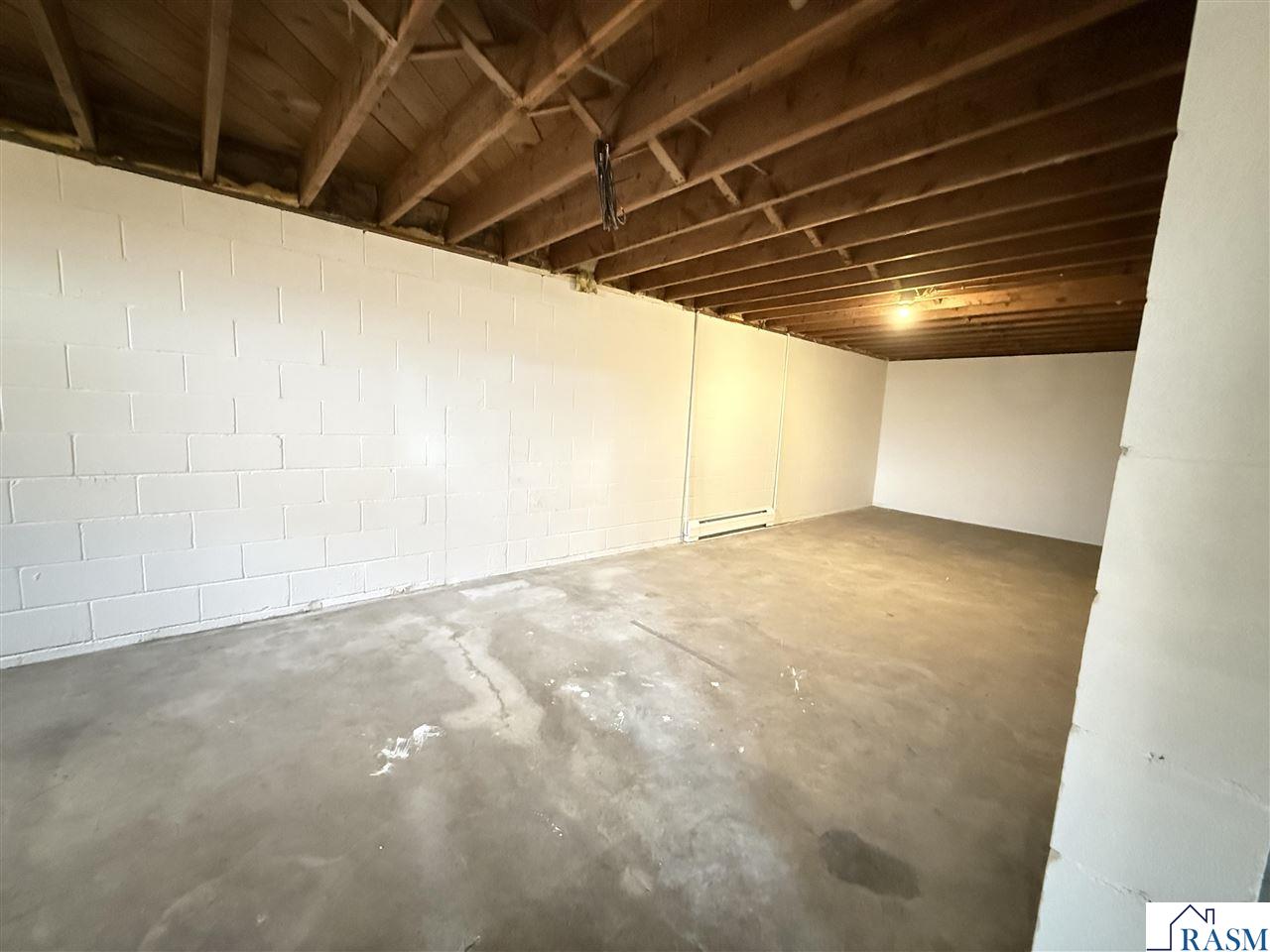 402 E North Street Waldorf MN 56091 7039880 image16