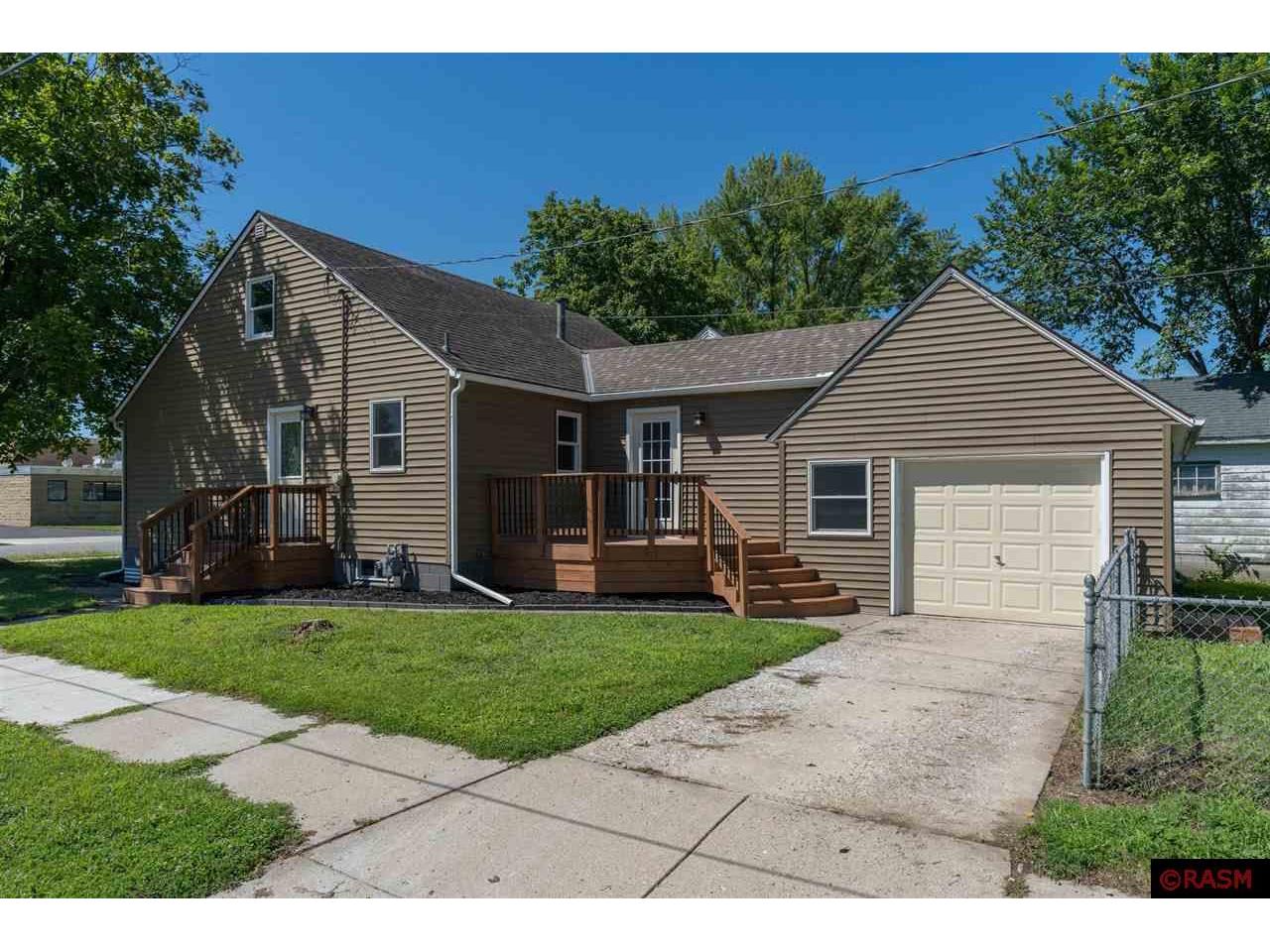 402 Monroe Avenue North Mankato MN 56003 7033061 image1