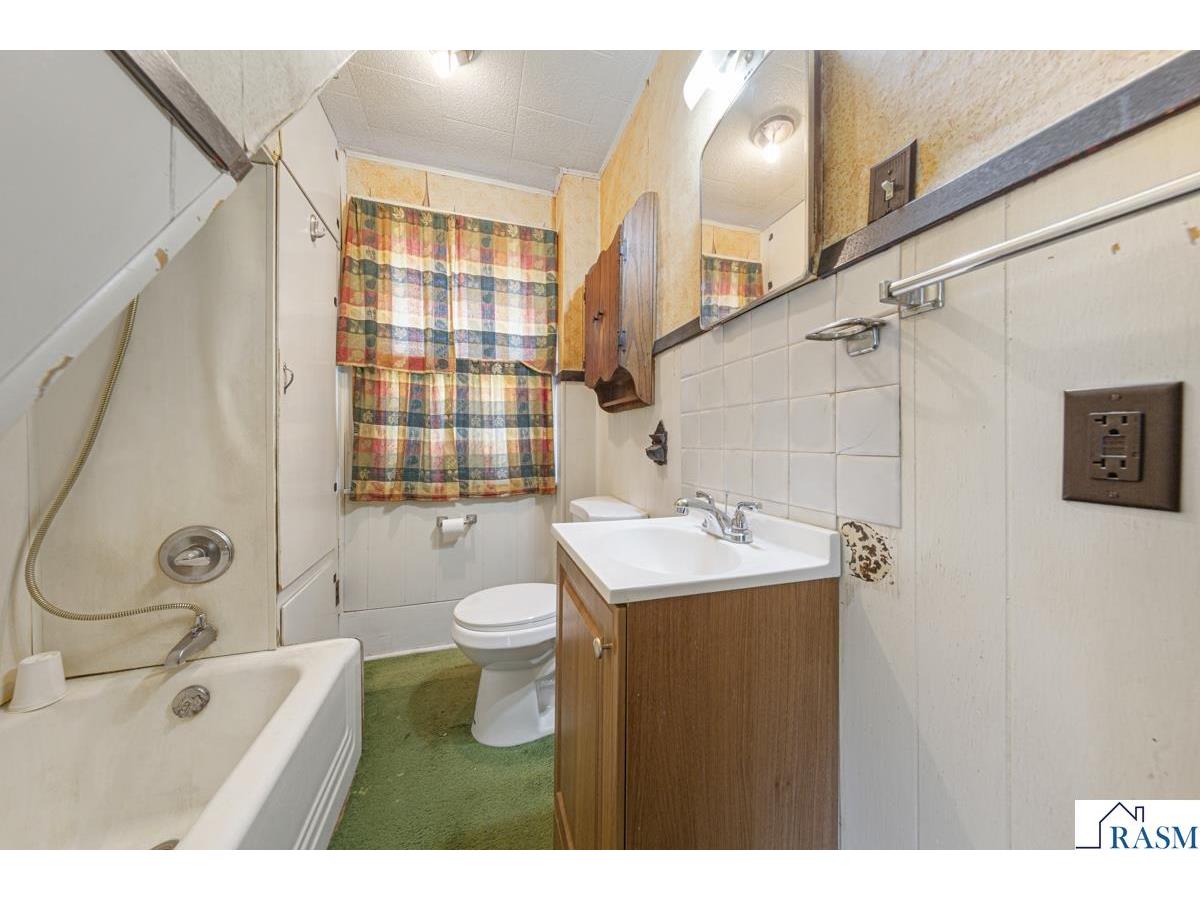 402 N Main Street Lake Crystal MN 56055 7038850 image16