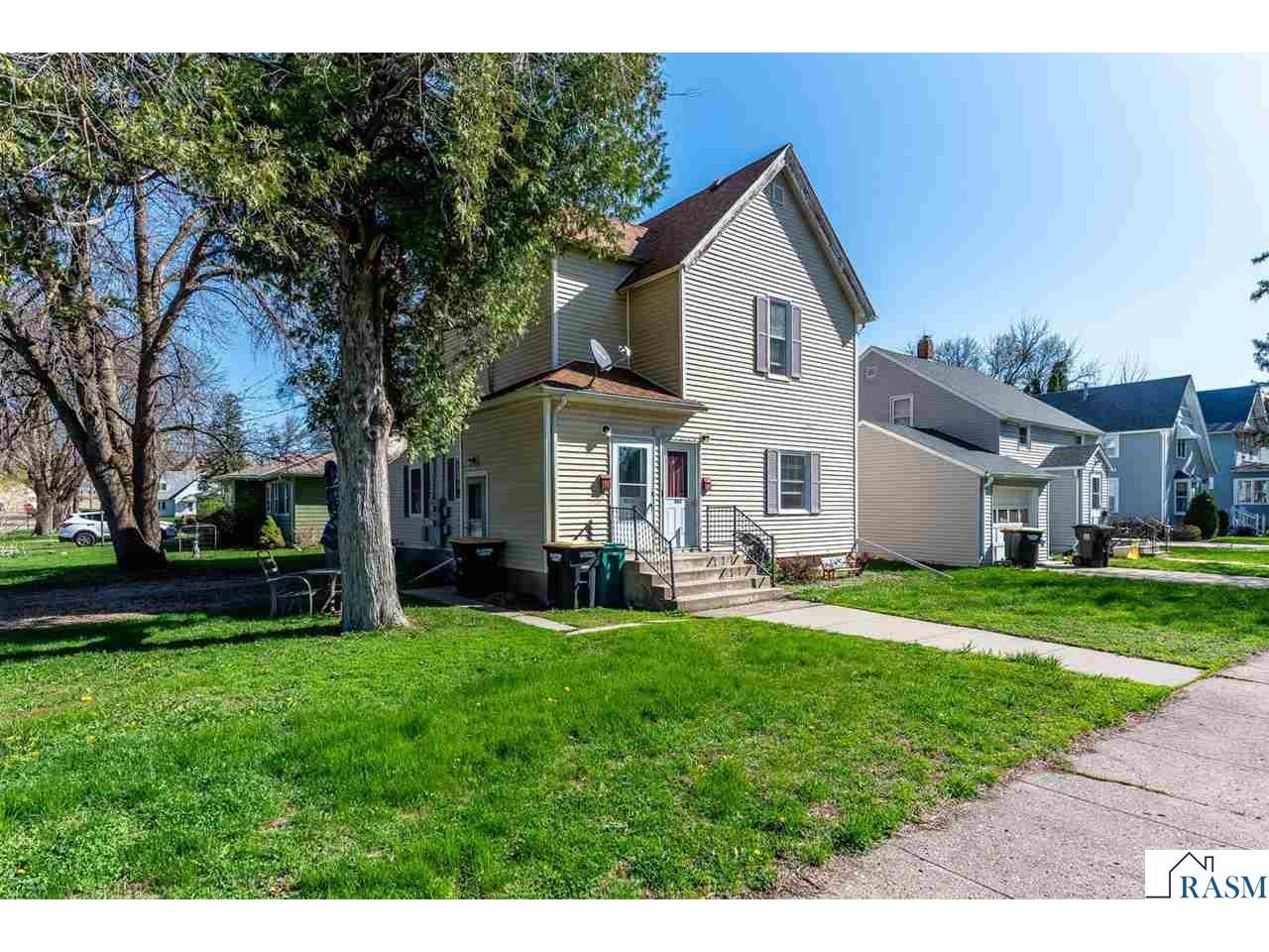 405 E 8th Street Blue Earth MN 56013 7040189 image2