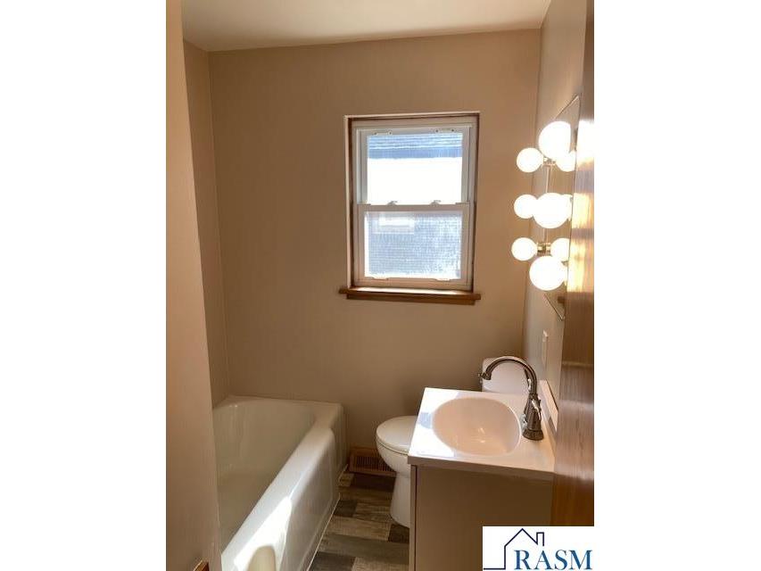 405 Main Street East Sleepy Eye MN 56085 267040451 image11