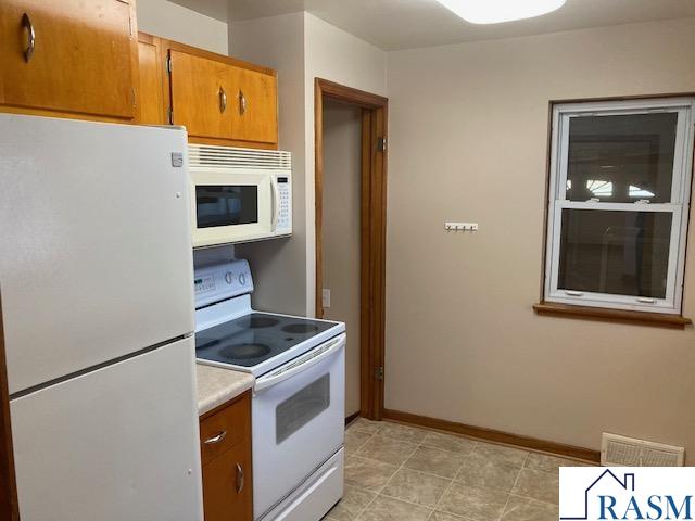 405 Main Street East Sleepy Eye MN 56085 267040451 image4