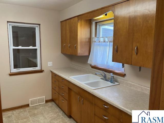 405 Main Street East Sleepy Eye MN 56085 267040451 image5