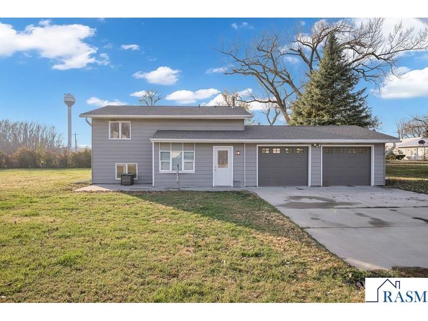 405 Sparks Dr Granada MN 56039 7039298 image1