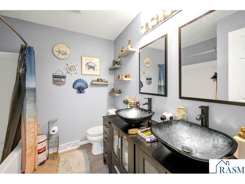 405 Sparks Dr Granada MN 56039 7039298 image35