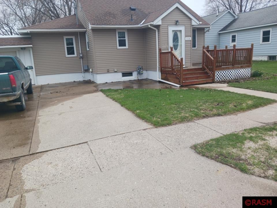 406 SE 10th Avenue, Waseca, MN, 56093 MLS 7032134 Edina Realty