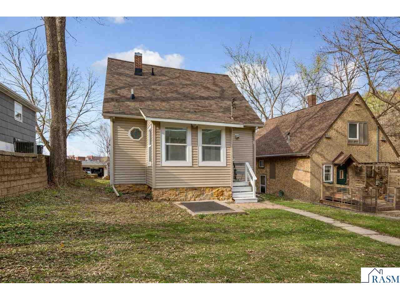 407 E Pleasant Street Mankato MN 56001 7039999 image34