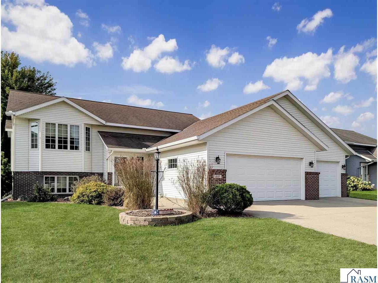 409 Grayhawk Drive Mankato MN 56001 7038357 image1