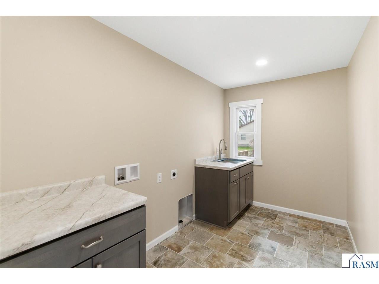 409 SE 4th Avenue Mapleton MN 56065 7039975 image24
