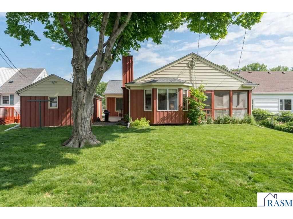 411 Page Avenue North Mankato MN 56003 267040537 image20