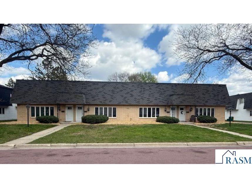 412 Holly Lane Mankato MN 56001 7039849 image1