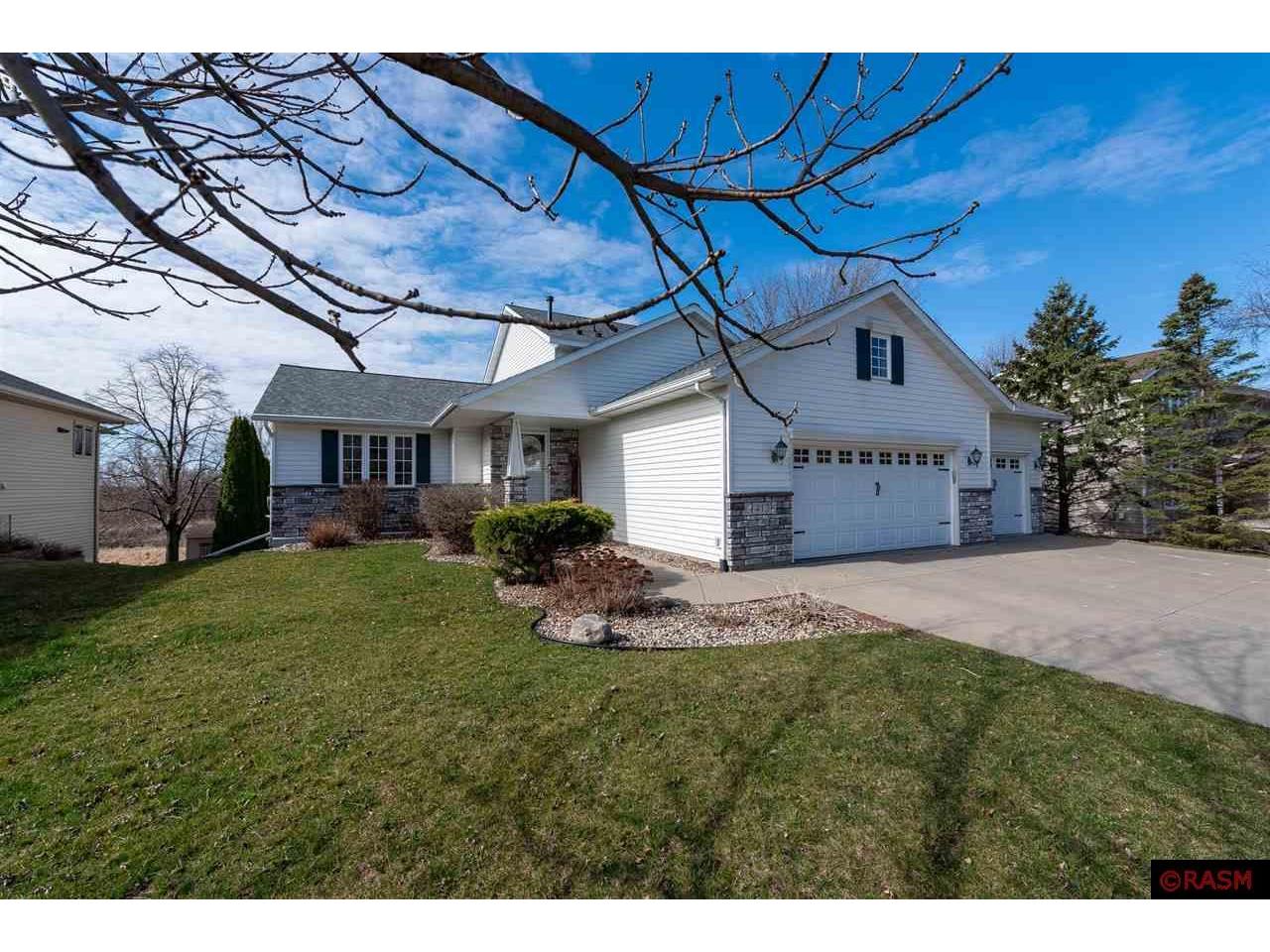 412 Thomas Drive Eagle Lake MN 56024 7034662 image1