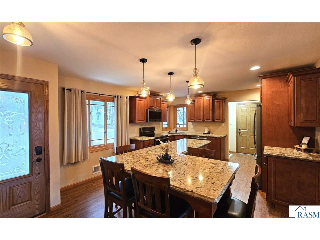 417 Summit Avenue New Ulm MN 56073 7039740 image2