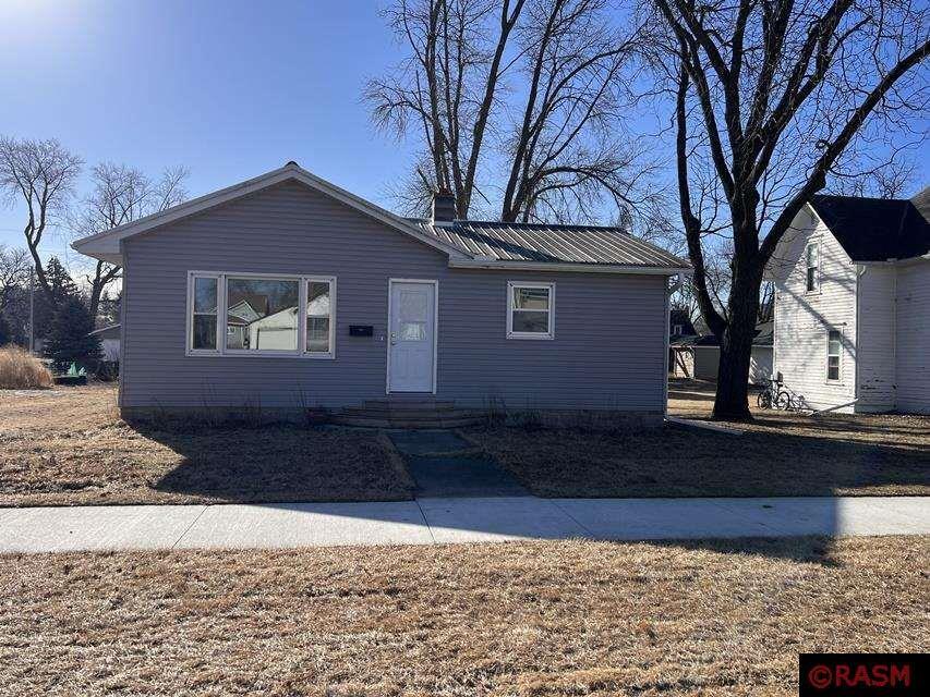 418 E 10th Street Blue Earth MN 56013 7036672 image1