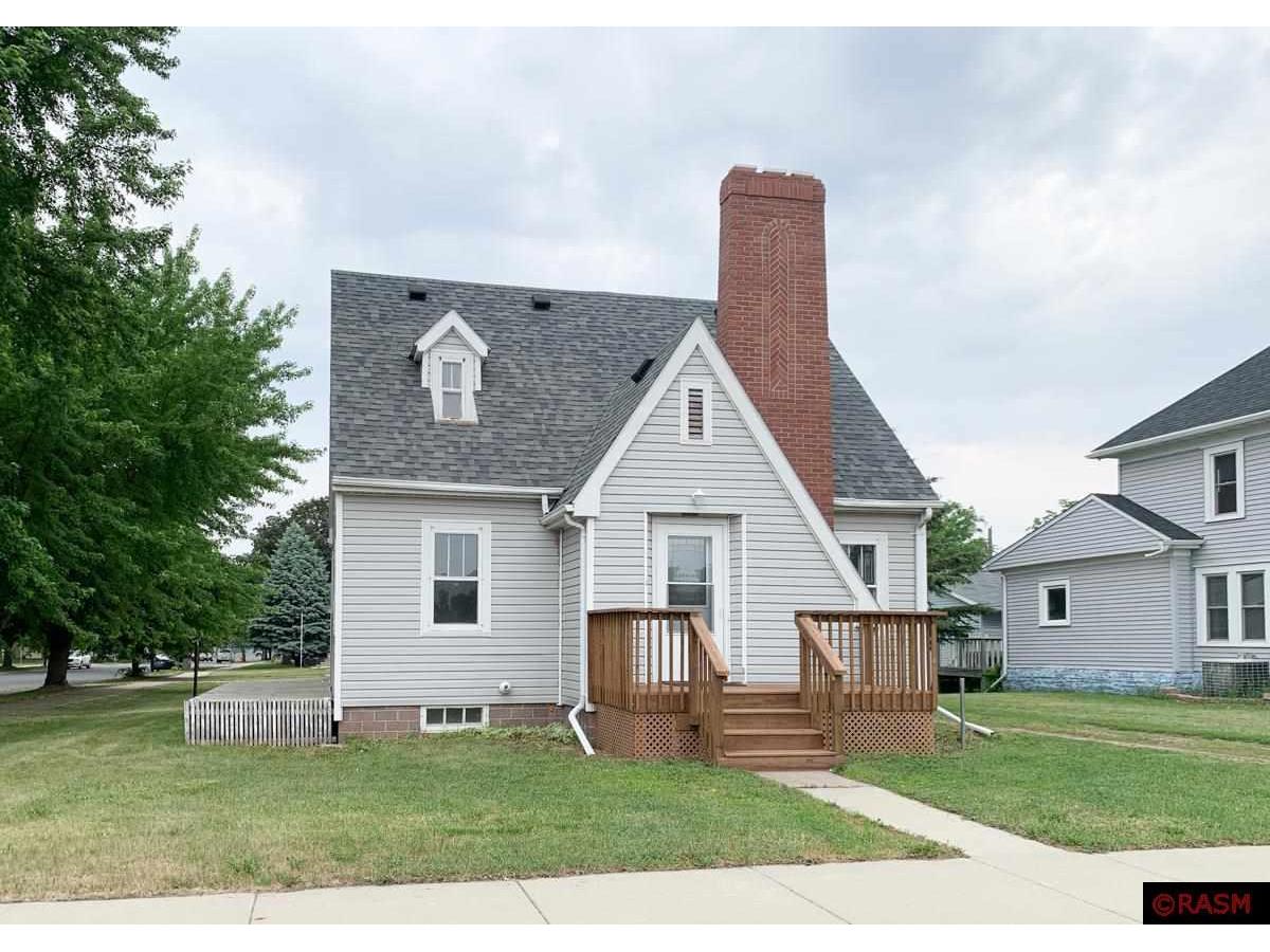 420 Park Avenue Gaylord MN 55334 7032460 image1