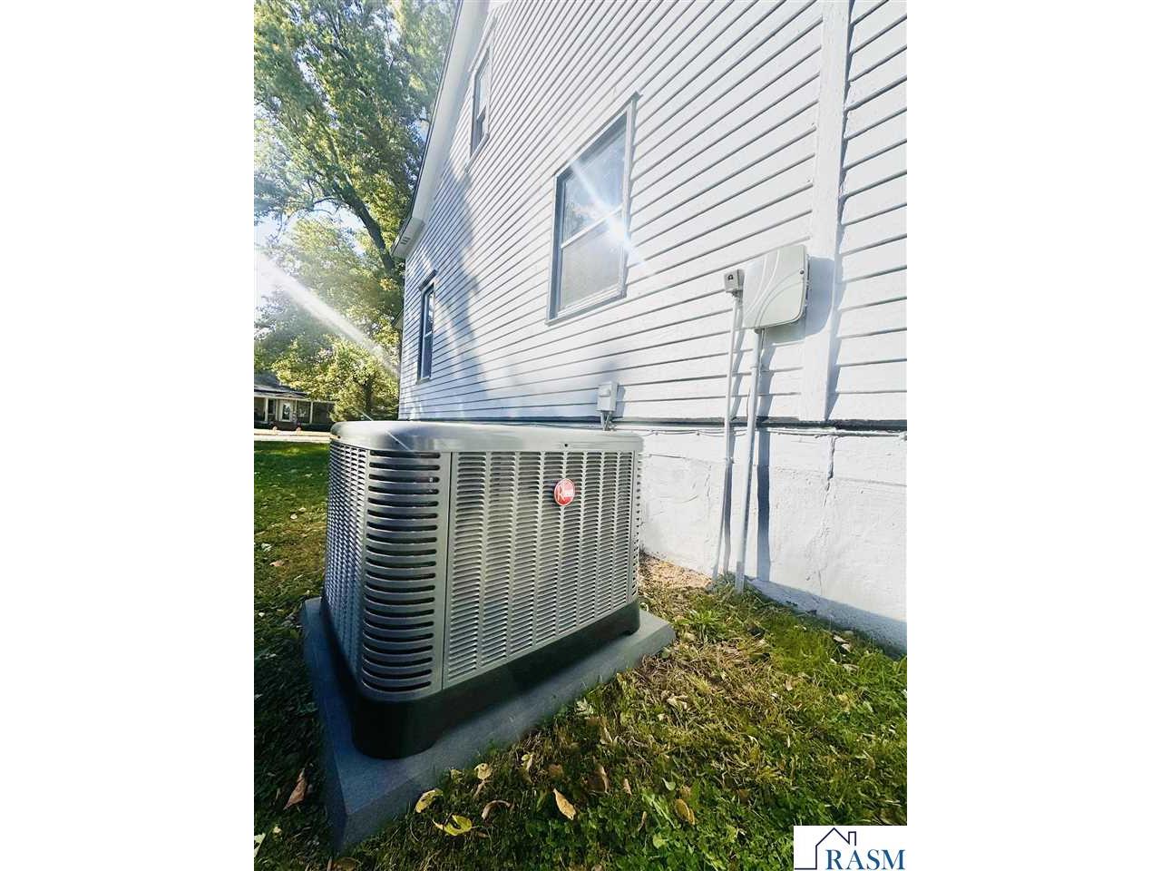 420 SW Walnut Street Sleepy Eye MN 56085 7038780 image23