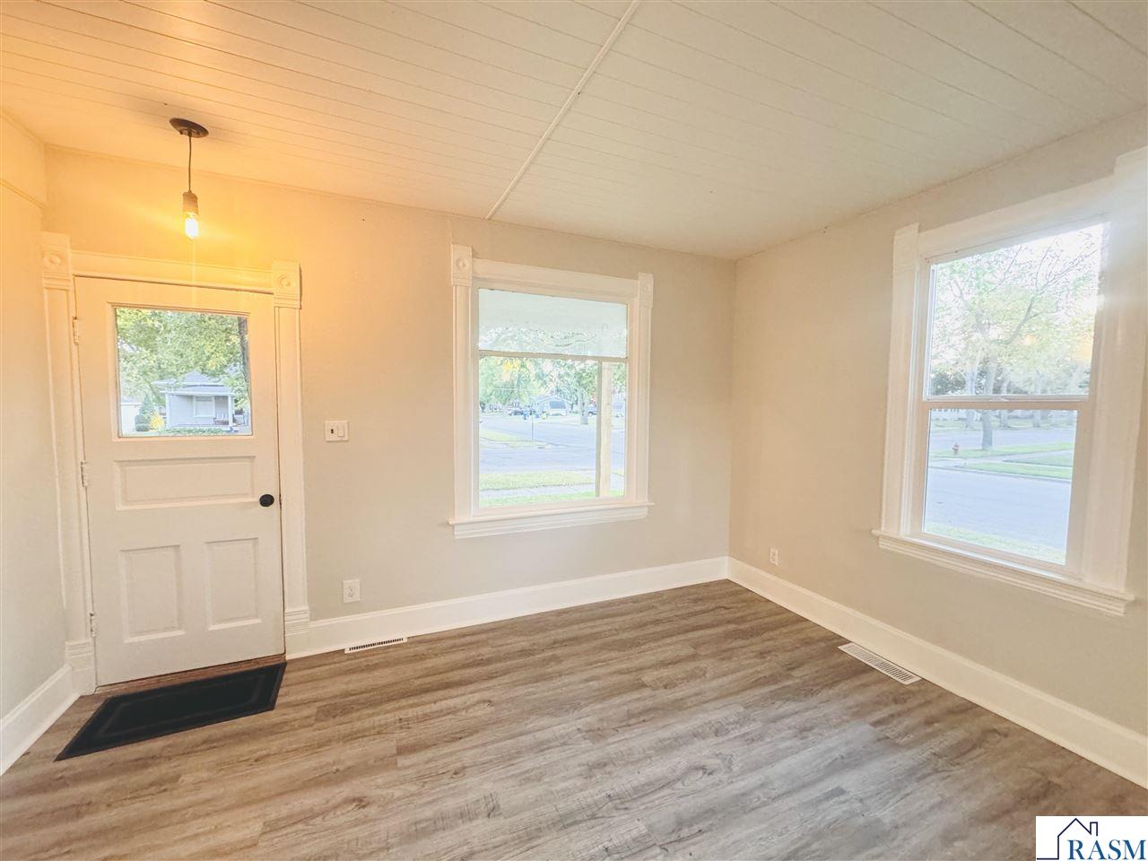 420 SW Walnut Street Sleepy Eye MN 56085 7038780 image6