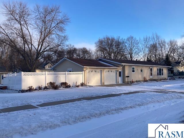421 2nd Ave SE Sleepy Eye MN 56085 7039433 image1