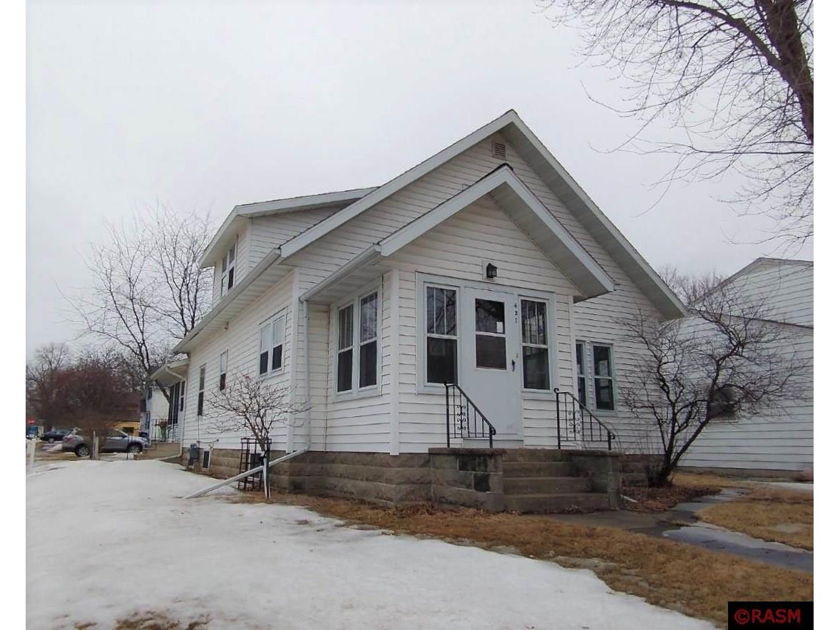 421 NW 2nd Avenue, Sleepy Eye, MN, 56085 MLS 7029218 Edina Realty