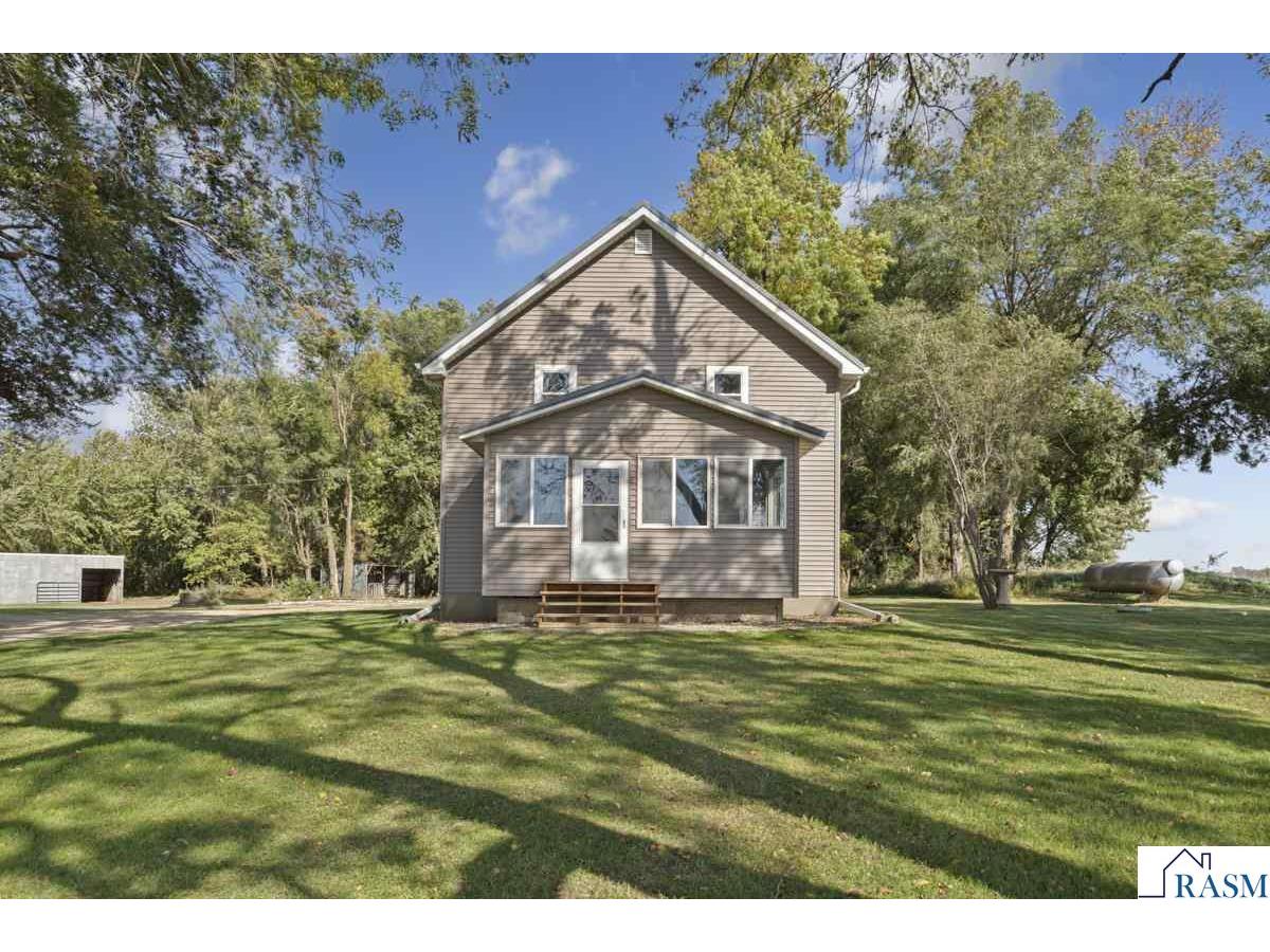 42130 436th Street Saint Peter MN 56082 7038761 image1