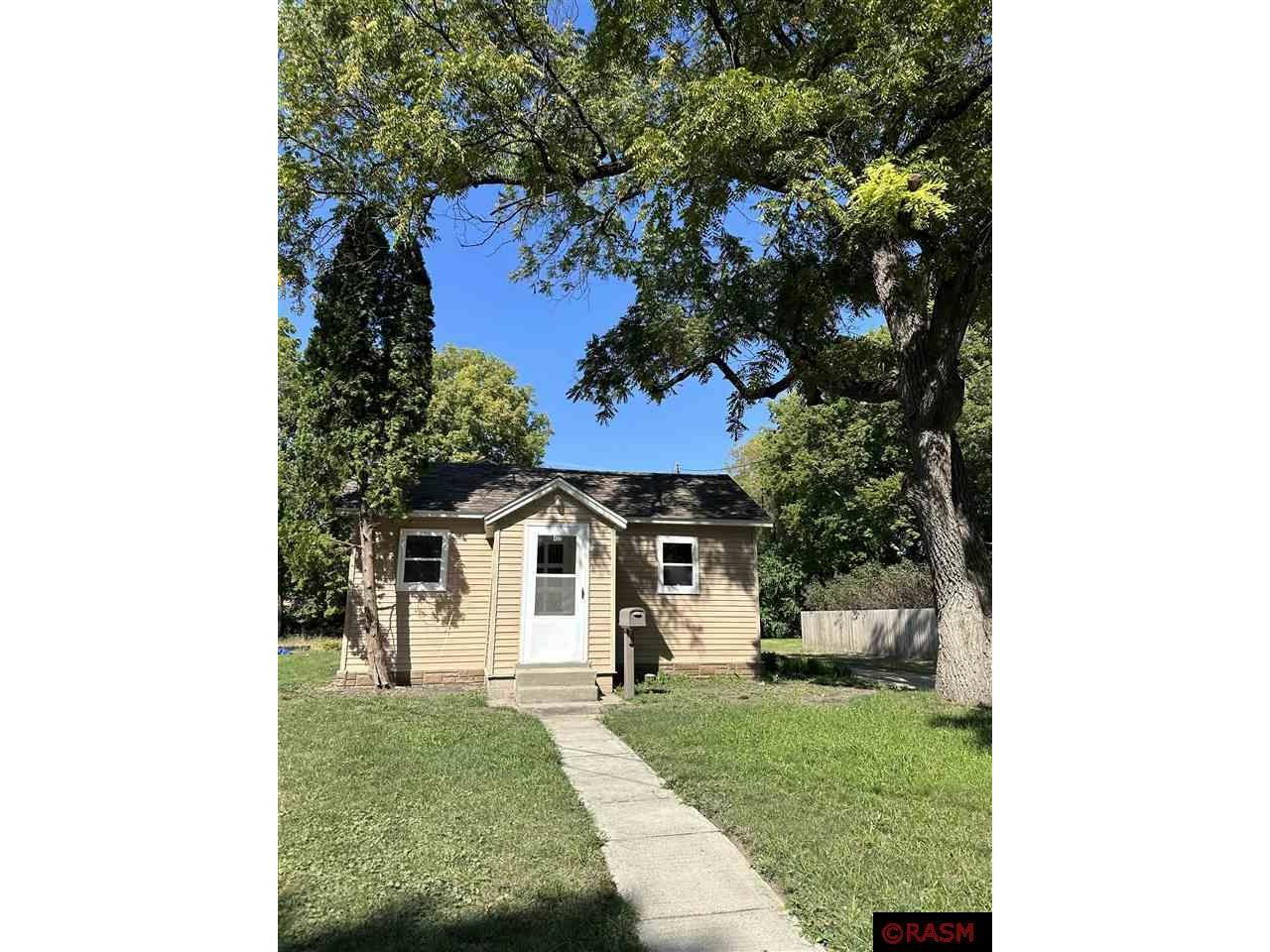 422 W 3rd Street Mankato MN 56001 7033379 image1