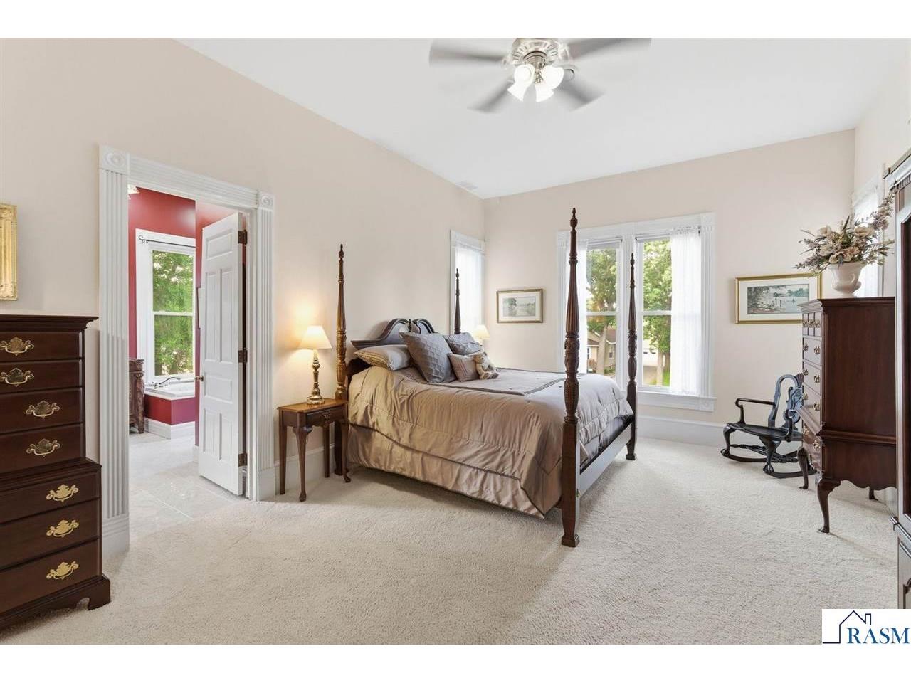 425 N Linton Street Blue Earth MN 56013 267040500 image30